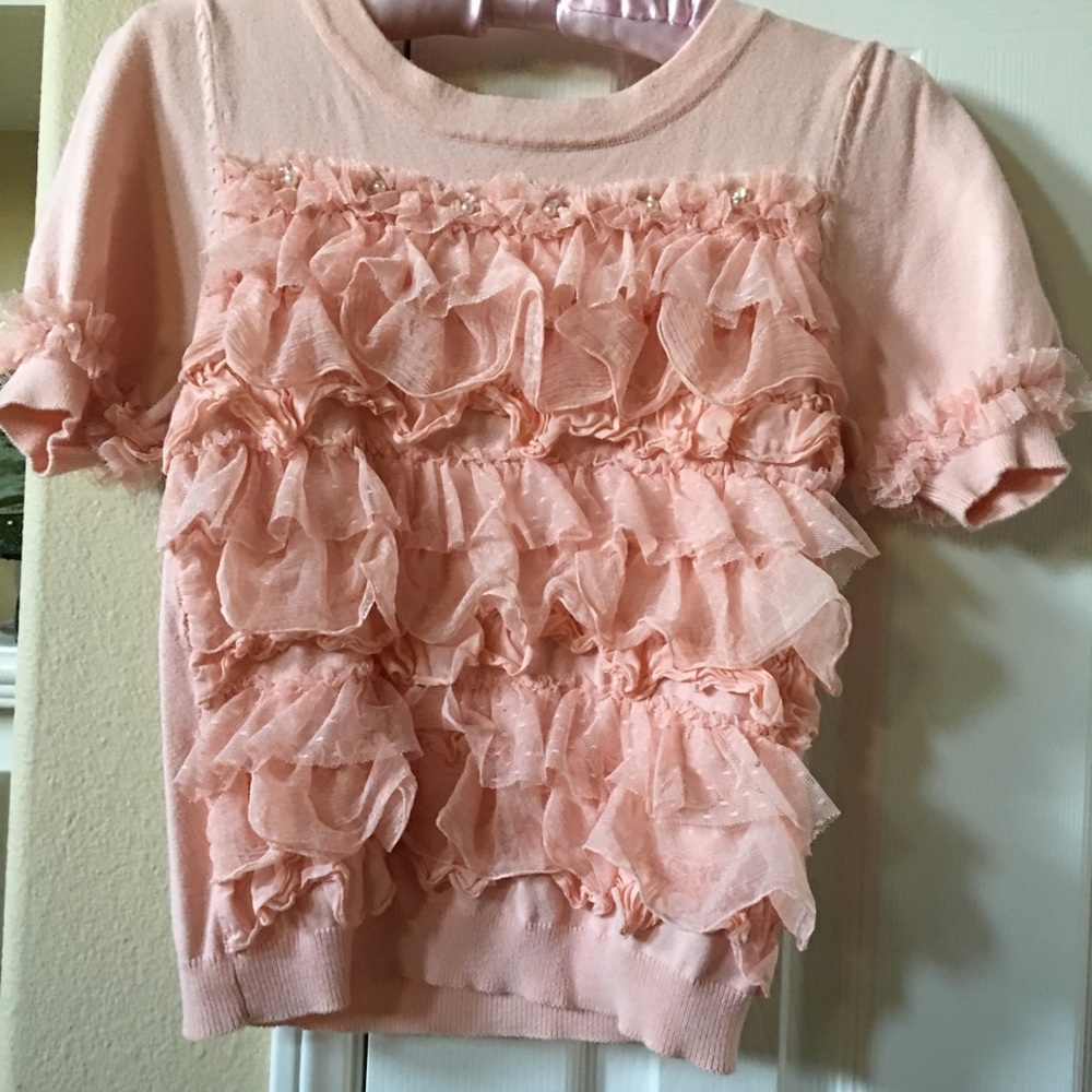 Sweet pink ruffled cropped top